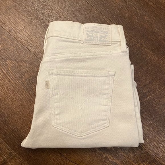 Levi's High-Rise Crop - Size 26 - Picture 7 of 8